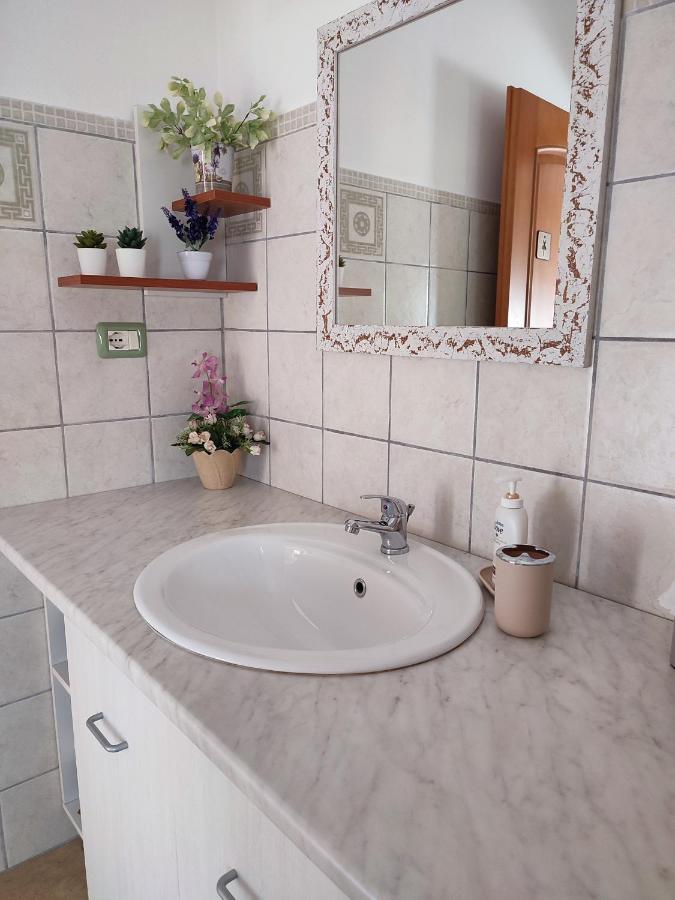 Monte Granatico Apartment Villamassargia Екстериор снимка